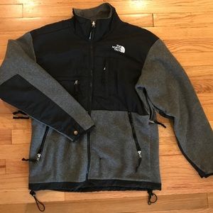Original North Face men’s medium fleece.